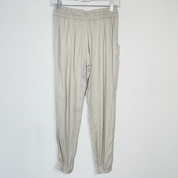 ARITZIA Talula Los Feliz Pull On Drawstring Joggers Pants XS Pleated Taupe Gray - Picture 6 of 14